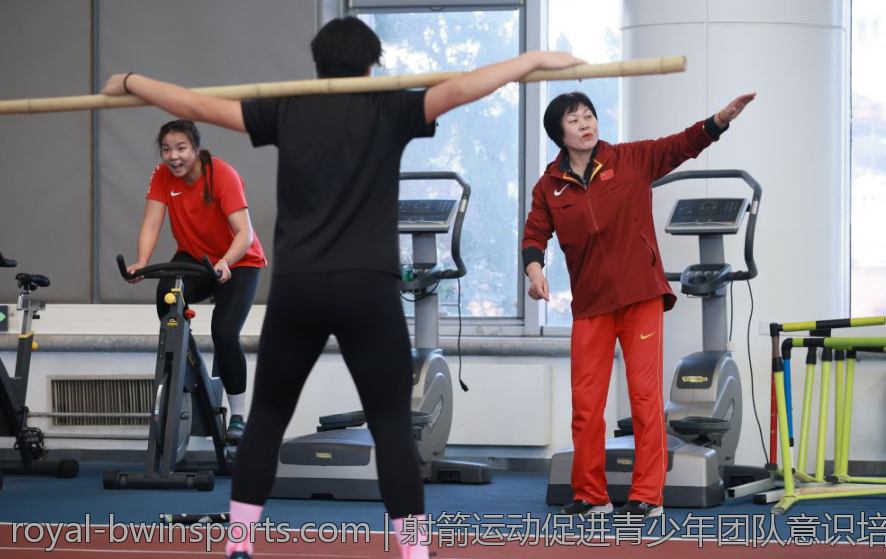 射箭运动促进青少年团队意识培养实例