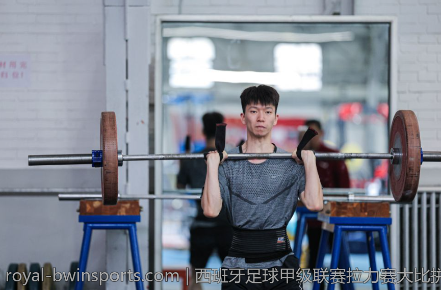 西班牙足球甲级联赛拉力赛大比拼