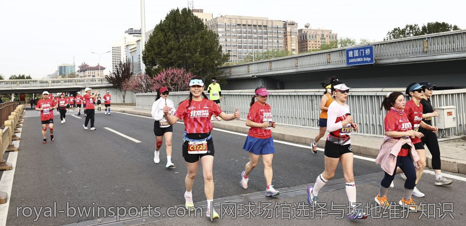 网球场馆选择与场地维护知识